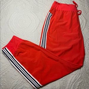 Women's Avia Joggers size XL (16-18)